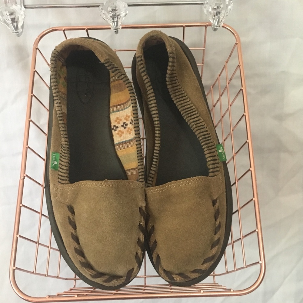 Tan Leather Sanuk